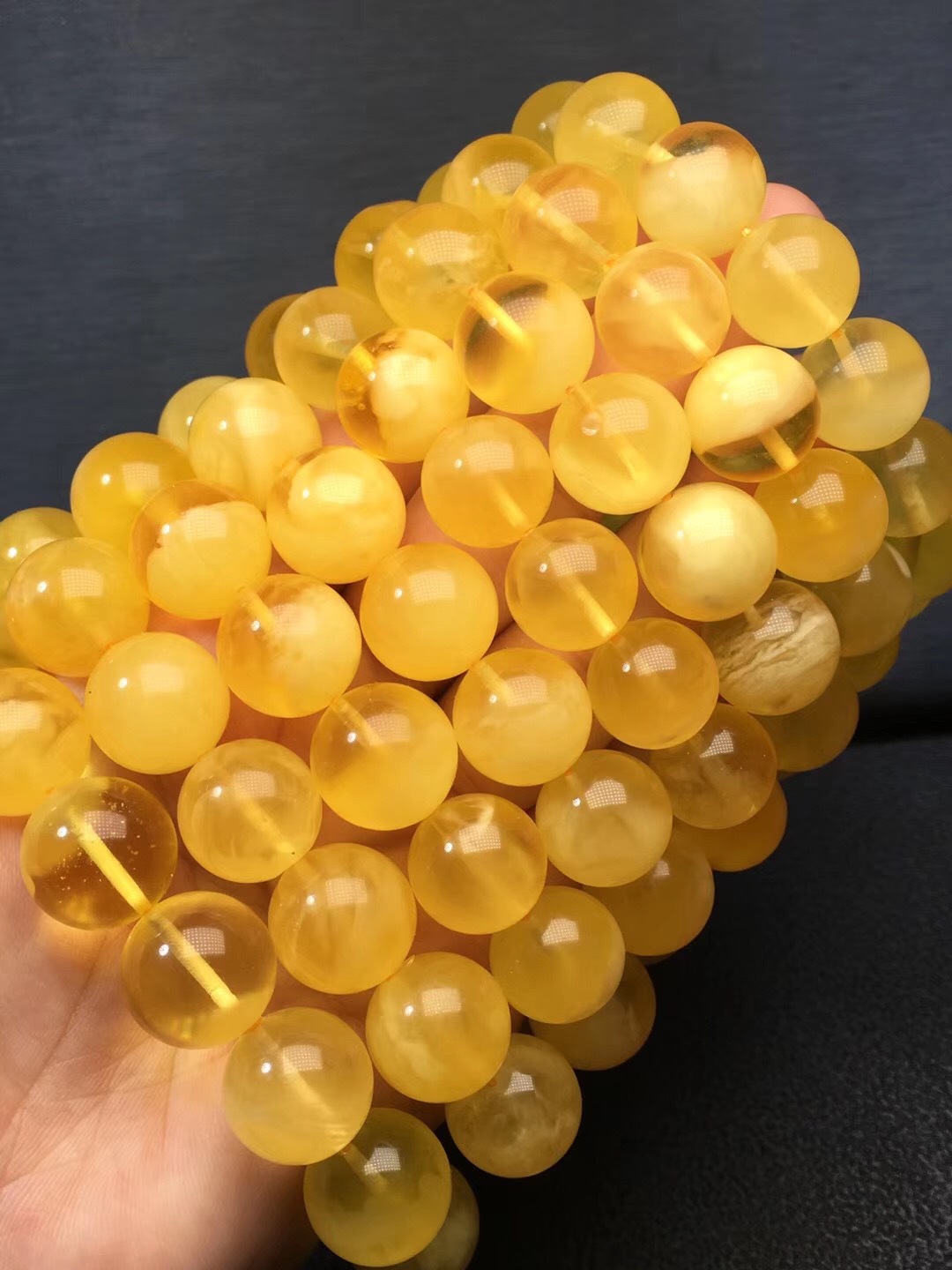 natural Ukraine Amber Beeswax Yellow chanterelles Bead Lap Hand string Clear lines Manufactor wholesale