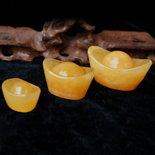 Jade manufacturers directly supply topaz ingots, jade crafts, ornaments, carving and polishing