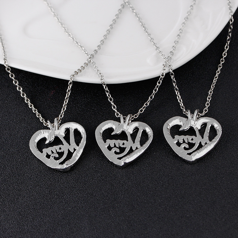 New Fashion Creative Mother's Day Gift Mom Love Diamond Pendant Necklace Nihaojewelry Wholesale display picture 4