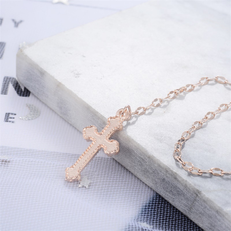 New Fashion Cross Necklace Women&#39;s Clavicle Chain Jesus Easter Jewelry Sexy Tassel Pendant display picture 5