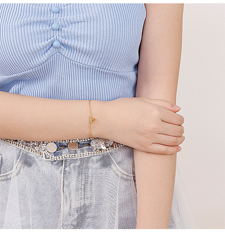 Letter Pattern PVD Coated 18K Gold Plated Letter Titanium Steel Fashion Waterproof Non Tarnish Bracelets