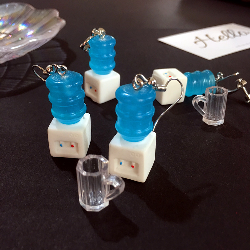 Funny Creative Hip-hop Bathtub Toilet Mini Water Dispenser Earrings Wholesale display picture 4