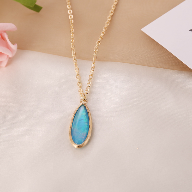 Fashion Semi-precious Stone Pendent Necklace Wholesale display picture 7