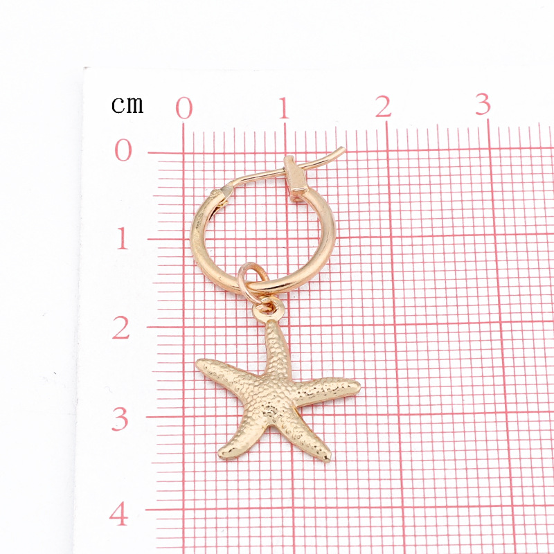 Korean Cute Personality Alloy Animal Hoop Earrings Goldfish Snail Starfish Mini Pendant Earclip Earrings Female display picture 3