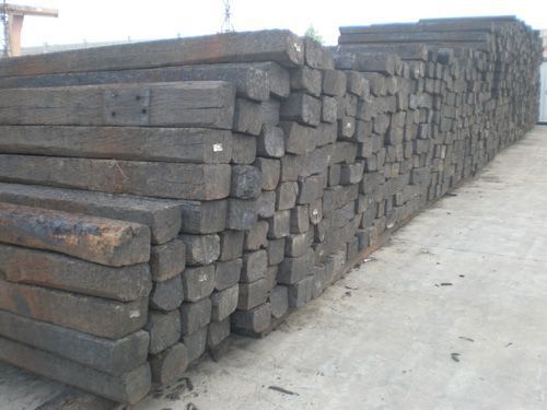 旧枕木现货 铁路防腐油浸旧枕木 多规格铁路旧枕木耐磨旧枕木批发