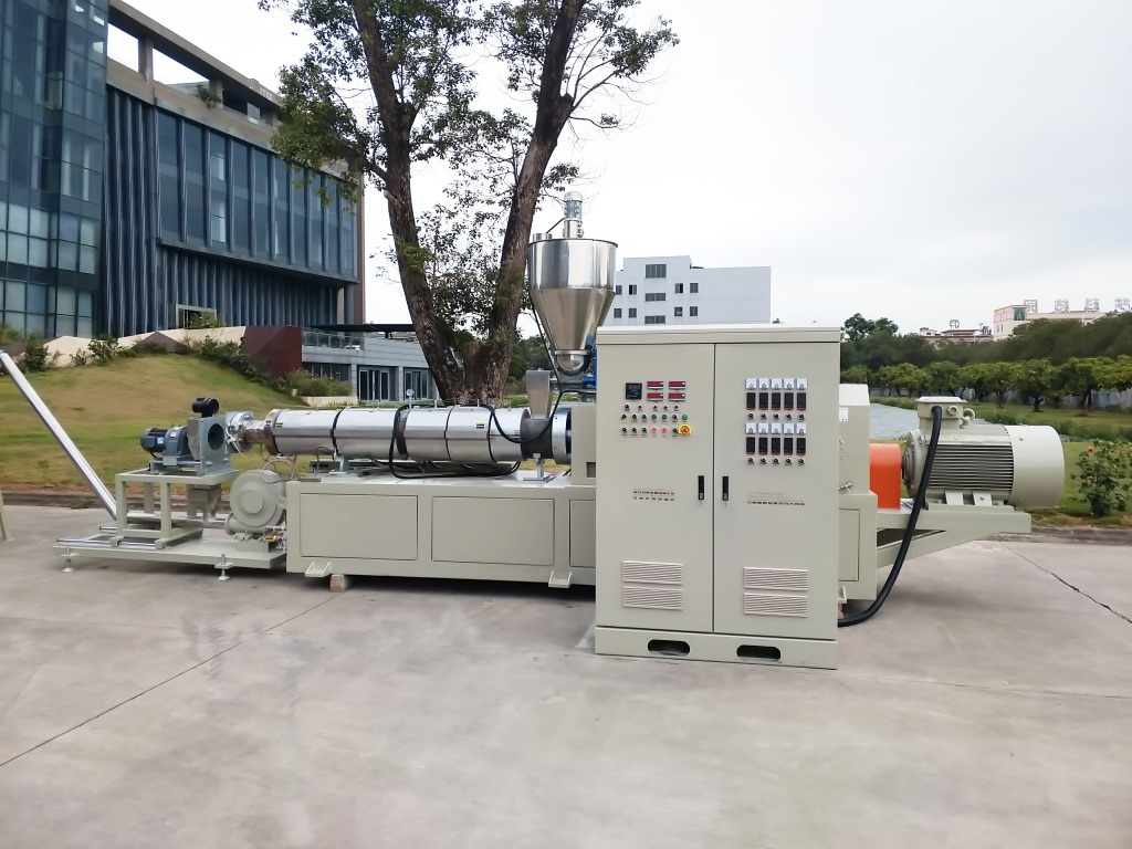 双螺杆PVC粉料造粒机