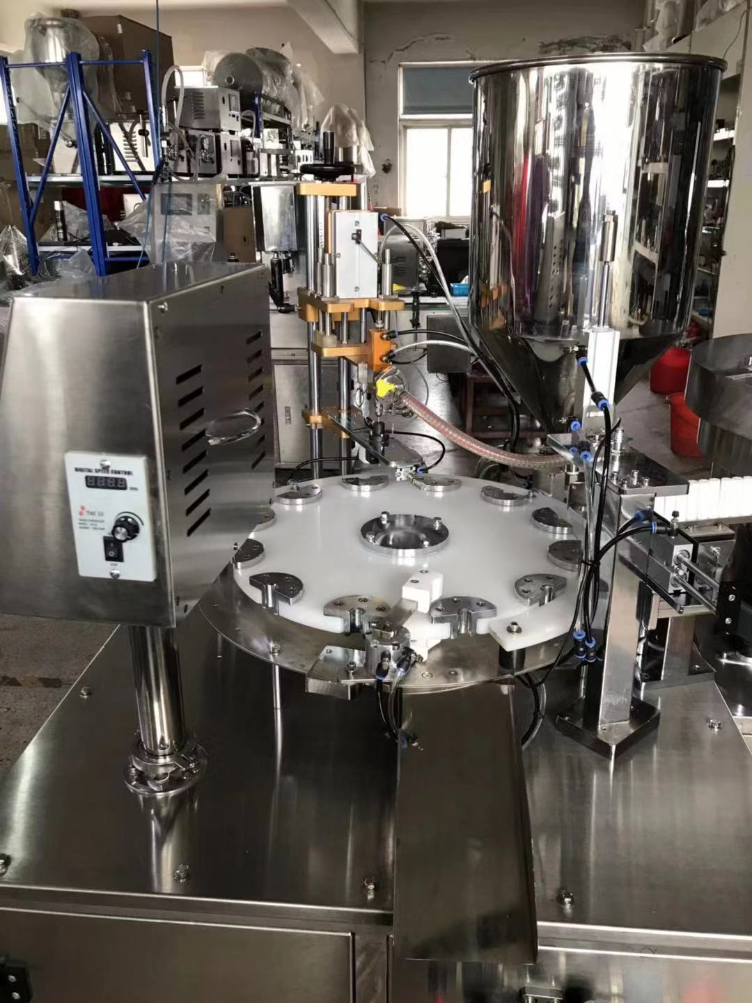 半自动膏体灌装机 凝胶灌装机水光针灌装机洗发水灌装机厂家