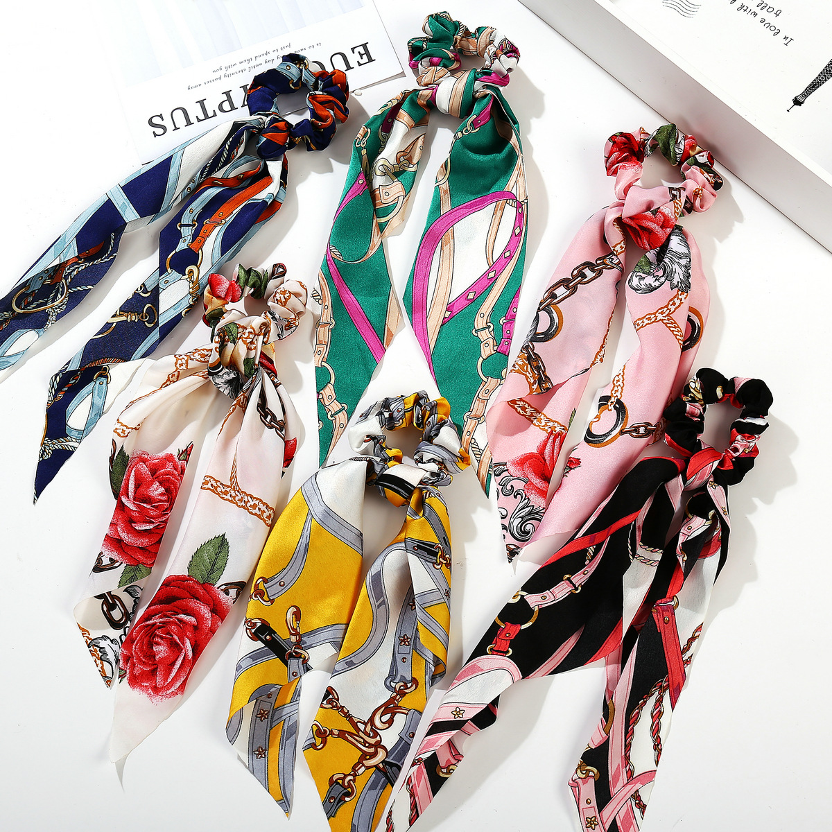 Fashion Creative Chain Printing Simulation Silk Scarf Headband display picture 2