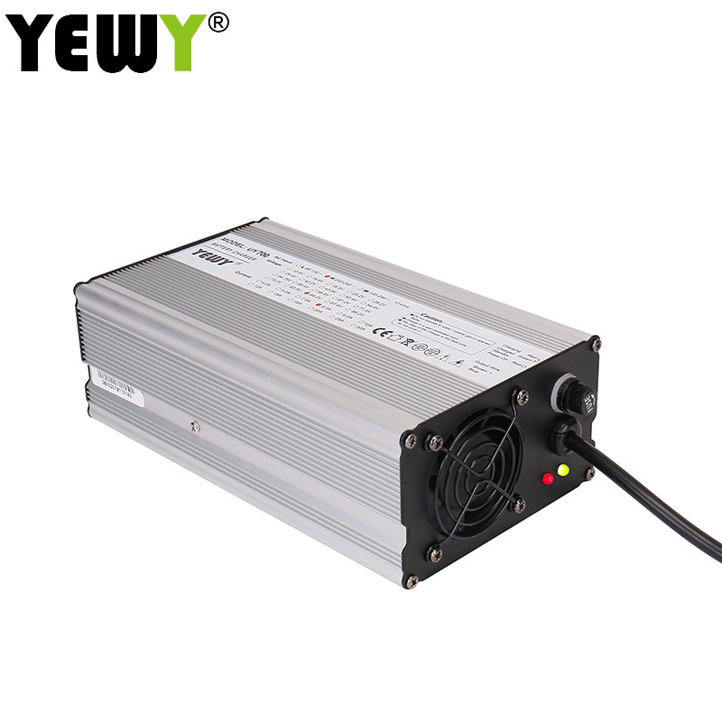电动车.滑板车700W 24-72V 8-20A电池充电器