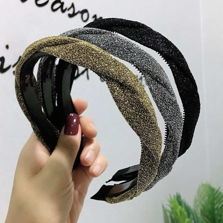 Korean Version Of Simple Flash Cloth Braid Headband Korean Fashion Light Board Hair Accessories Hairpin Hairpin display picture 1