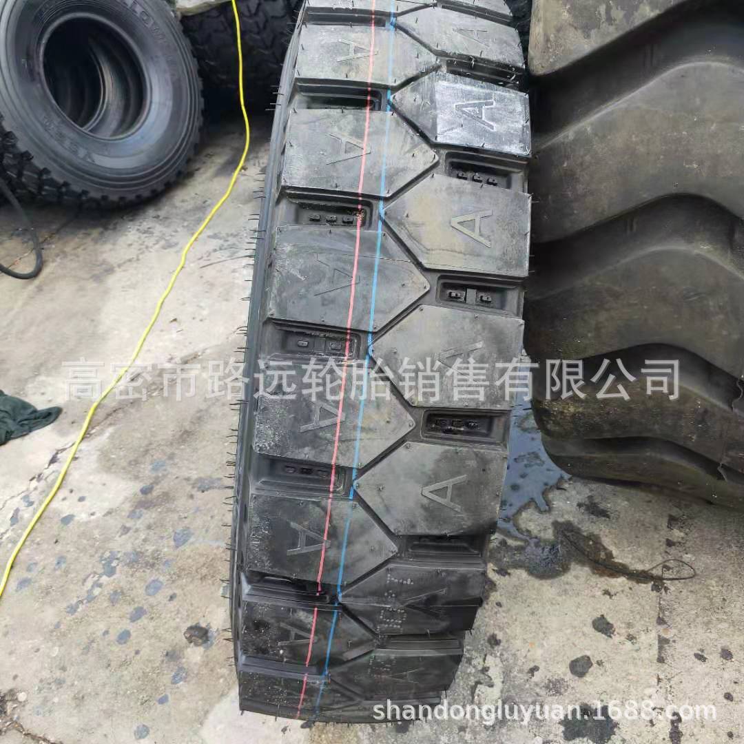 11.00R20 1100R20 12.00R20 12.00R20 矿山花纹 矿用轮胎