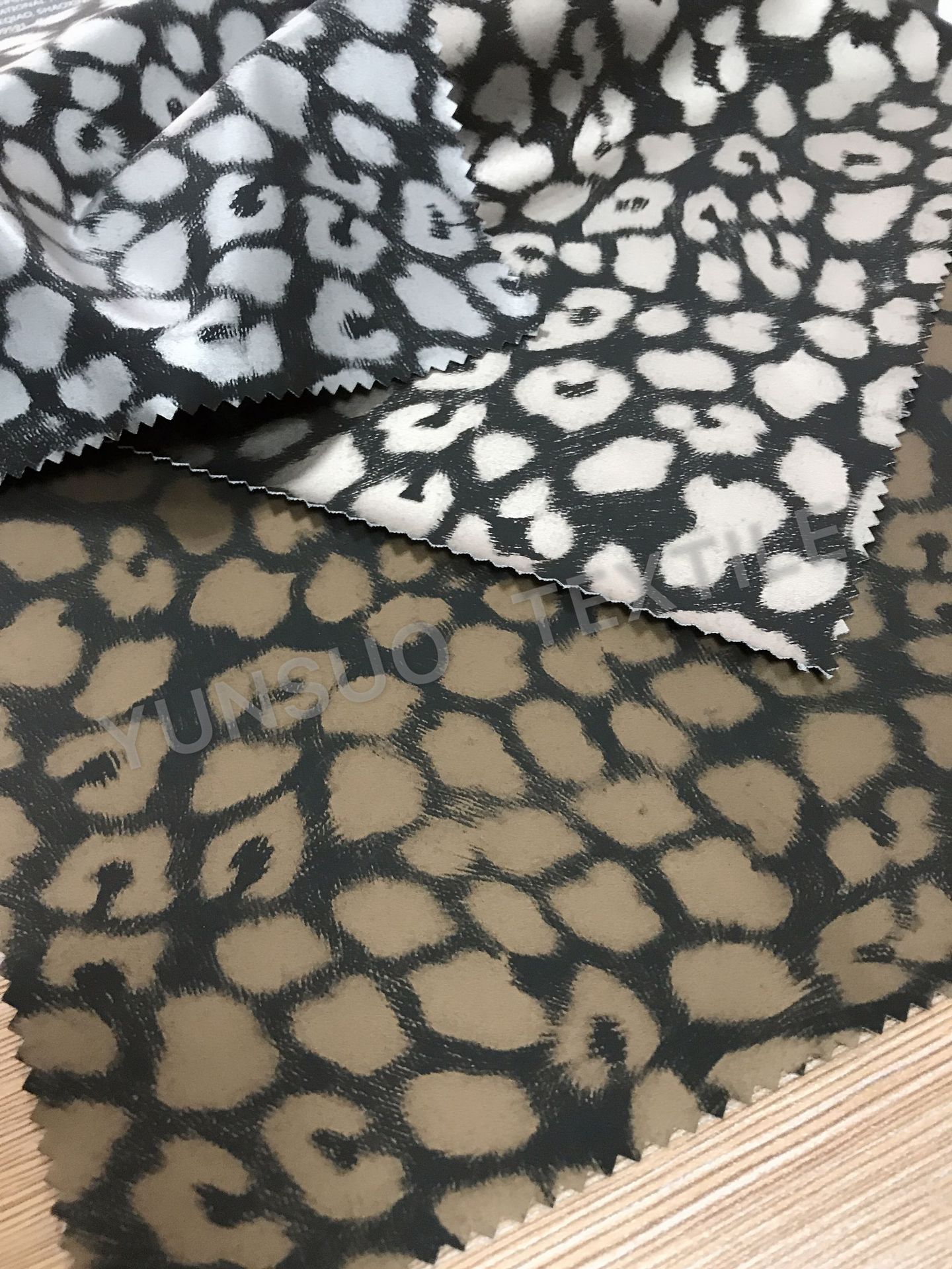 豹纹印花PU  时尚面料