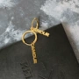 巴黎镂空小巧字母耳圈