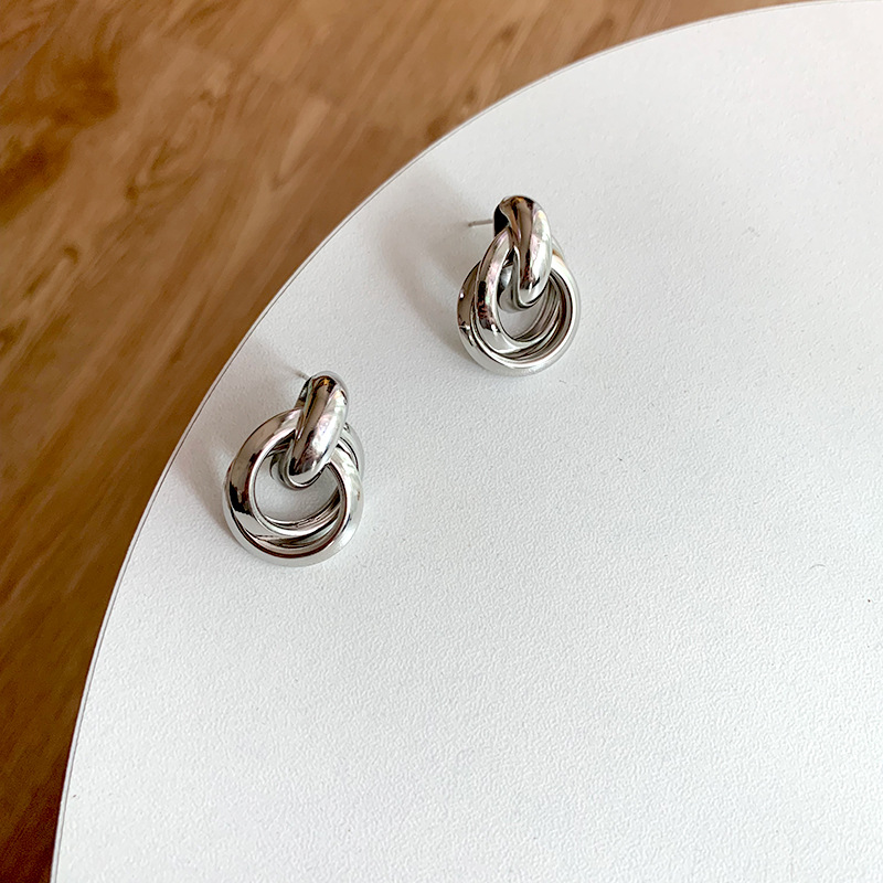 Earring Image 3