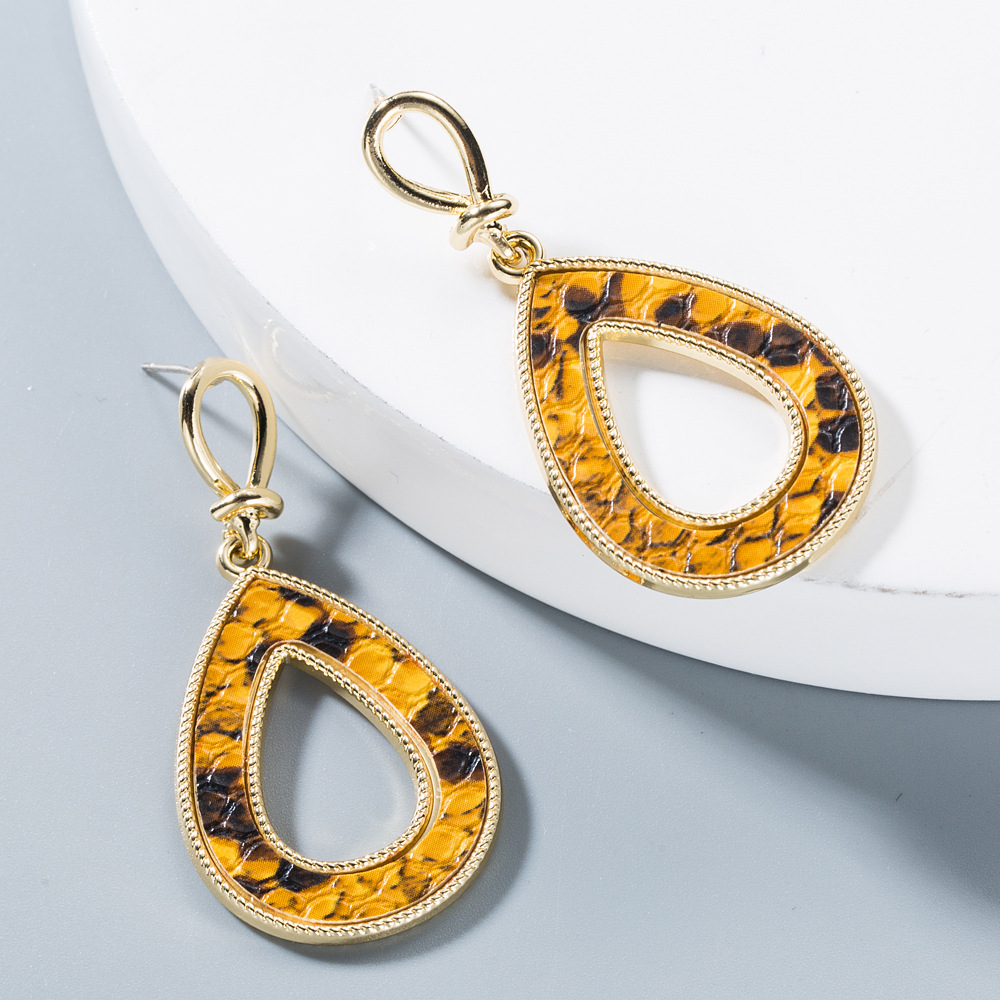 Fashion Simple Earrings Snakeskin Pattern Retro Alloy Drop Shape Christmas display picture 6