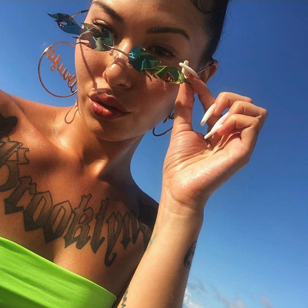 Fashionable trend sunglasses for men and women