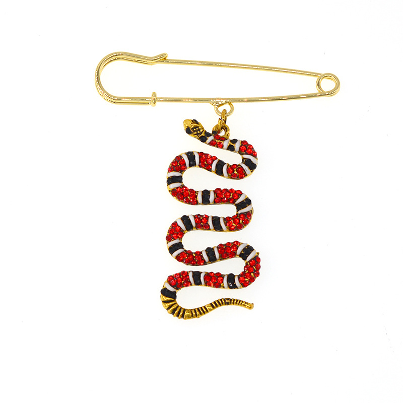 Korean Version Of The Retro Cute Simple Snake-shaped Wild Cardigan Brooch display picture 2