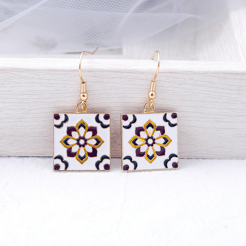 Korean Version Of Enamel Glaze Cross Earrings Temperament Simple Flower Earrings Women display picture 7