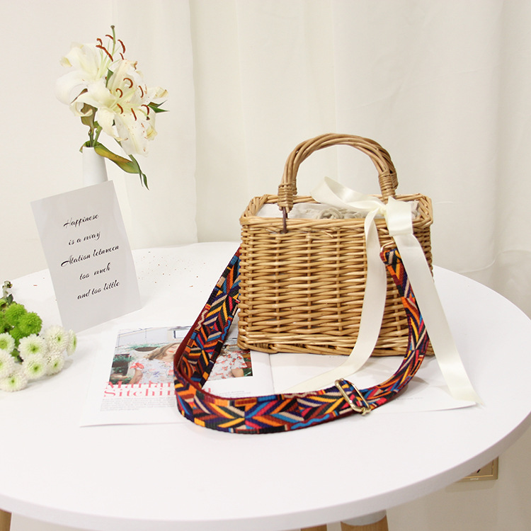 Women's Medium Straw Solid Color Vacation Beach Ribbon Weave Square String Beach Bag display picture 9