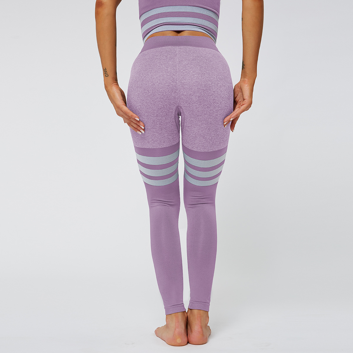 Seamless Striped Breathable Quick-Drying Fitness Pants NSNS12225