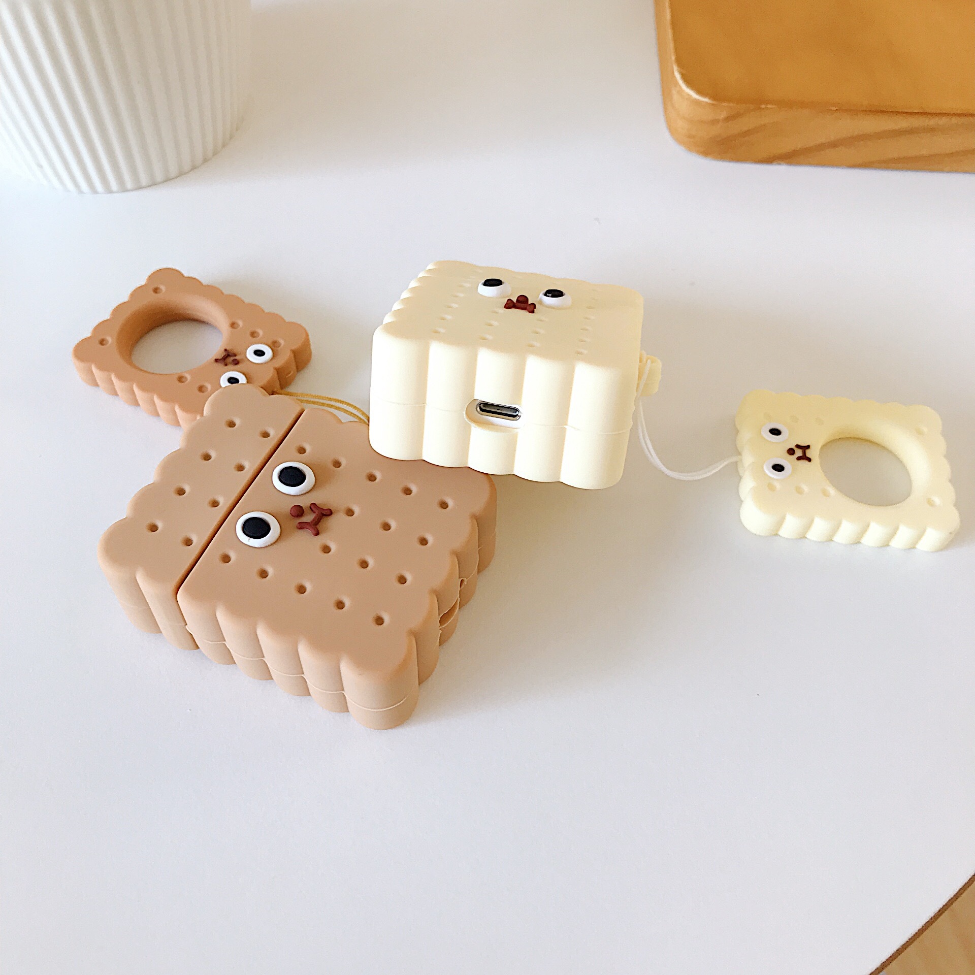 Airpods Pro 3rd Generation Cute Biscuit Silicone Earphone Protective Case For Airpods2 display picture 4