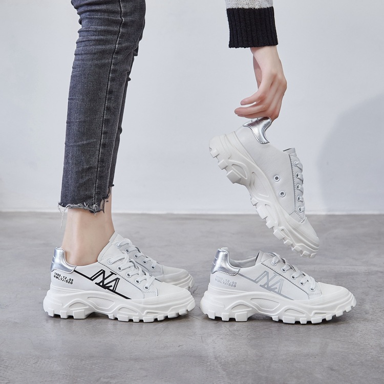Baskets femme en En cuir - Ref 3421268 Image 1