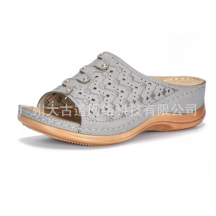 large size ladies slippers