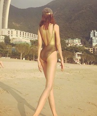 New Stylish Swimsuit for a Slimming Look, Small Bust, Gold Shiny Surface, Fashionable One-Piece Bikini, Trendy Swimsuit