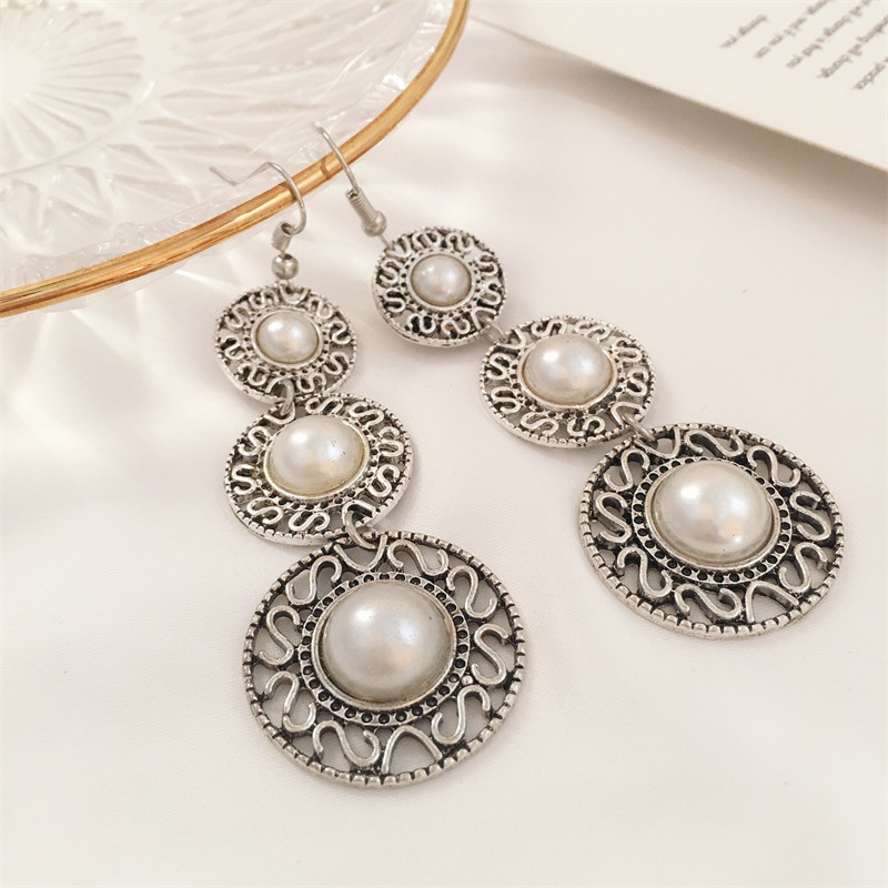 Vintage Ethnic Style Three-layer Pearl Ring Hat Earrings Tassel Gemstone Earrings Wholasale Fashion display picture 4