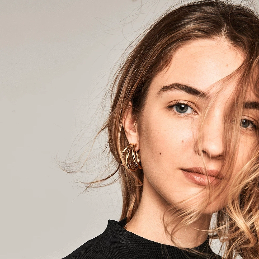 Понимаю, нужно перевести: "Brand geometric ring, earrings, European style, factory direct supply"
