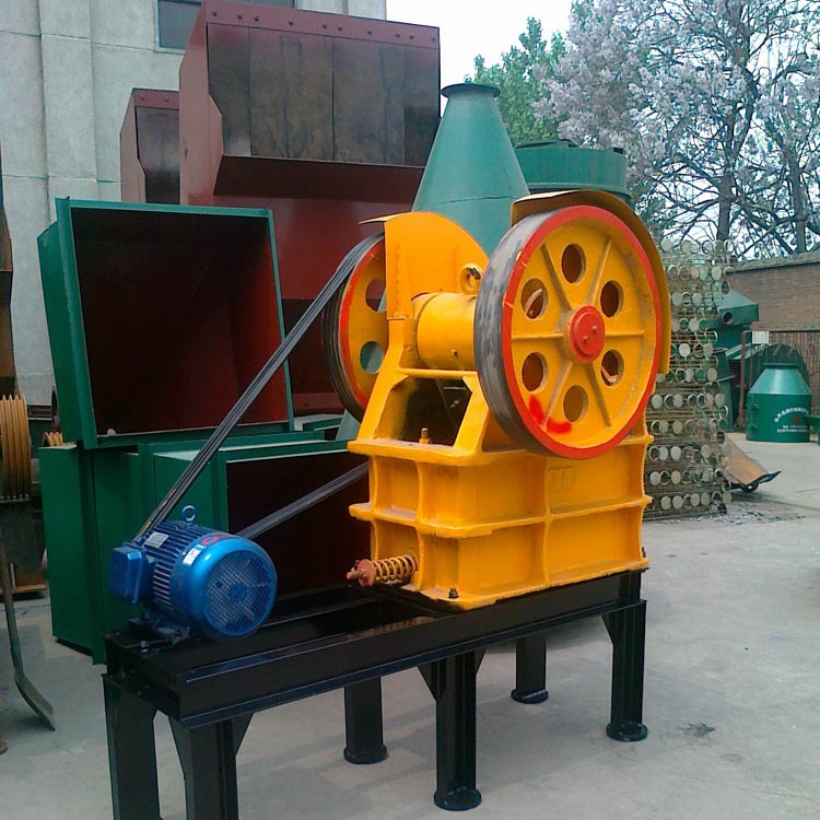 供应小型破碎机、小型颚式破碎机、小型鄂式破碎机_郑州鑫源