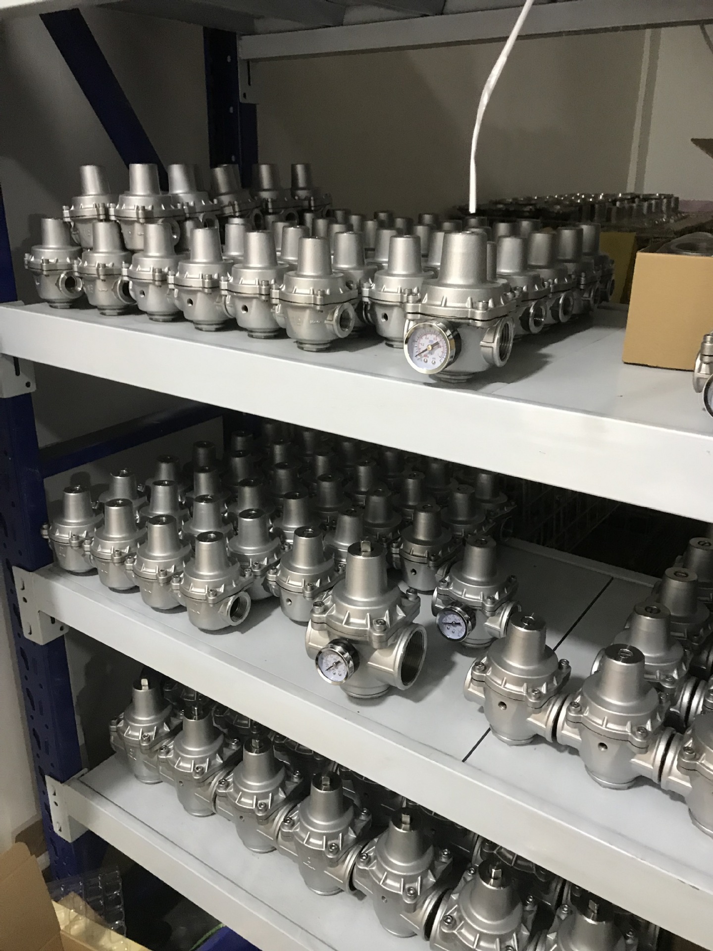 销售螺纹黄铜支管式减压阀 YZ11X 可代替分区调频边速水泵 DN40