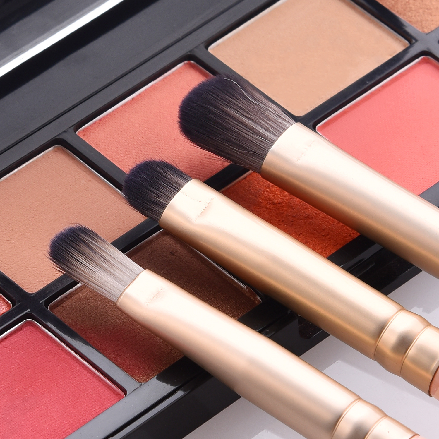 Makeup Brush Set Image 5