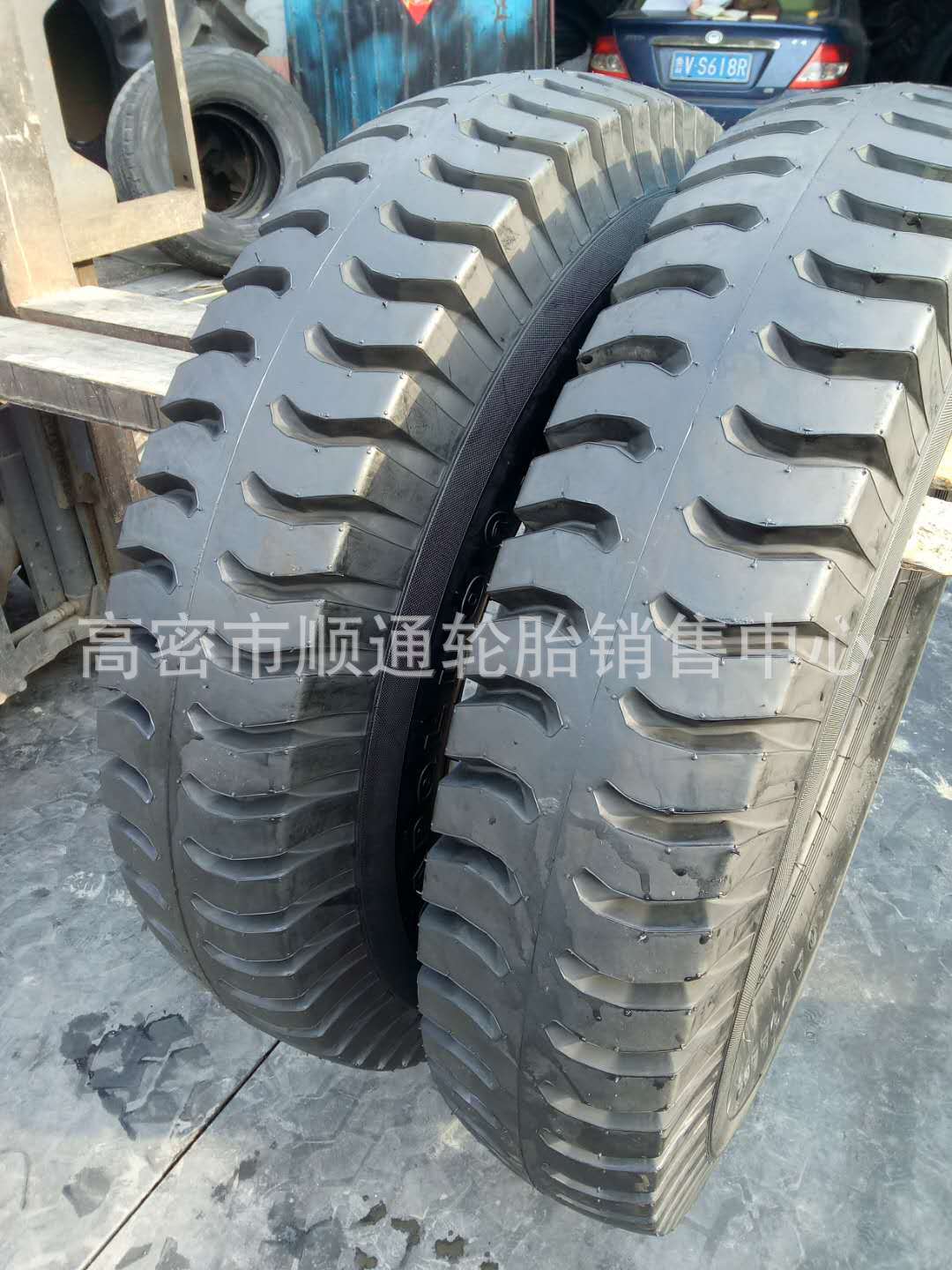 现货正面吊12.00-24堆高机轮胎14.00-24叉车轮胎8.25-16