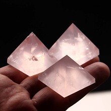 天然粉水晶金字塔摆件放大器水晶家居摆件 粉晶金字塔家居饰