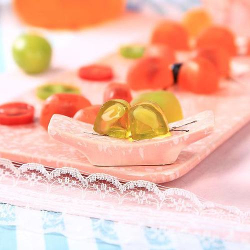 Fruit-flavored sandwich popping gummy candies imported from Rusheng casual children's snacks Little Bee Liquid Juice QQ Candy