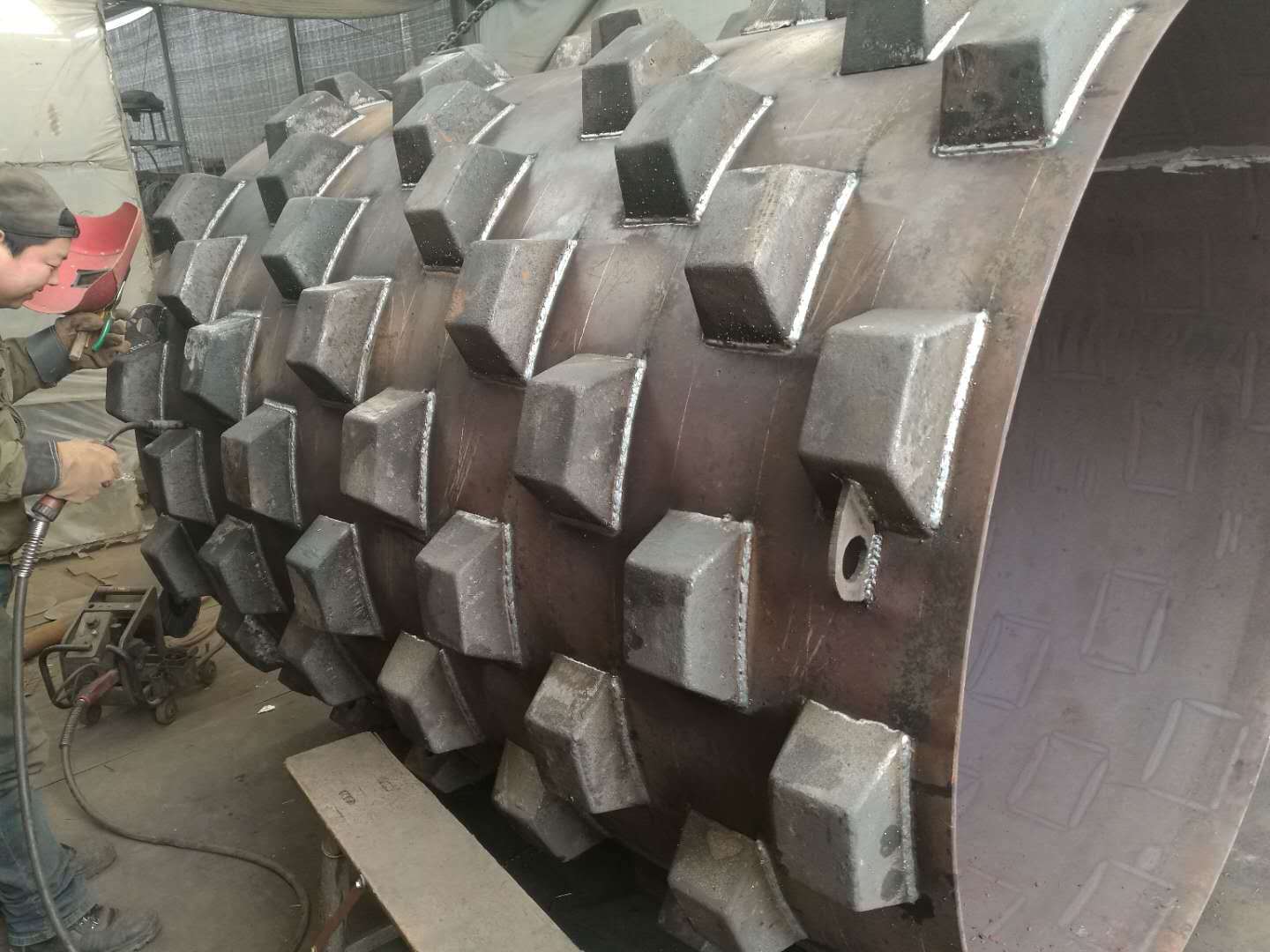 新旧各品牌压路机加装羊角XS263L,G522,XG626,CLG6618