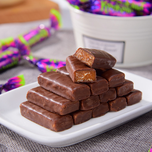 Russian imported KDV purple candy, nut chocolate sandwich candy, 500g wedding candy, wedding souvenir snacks