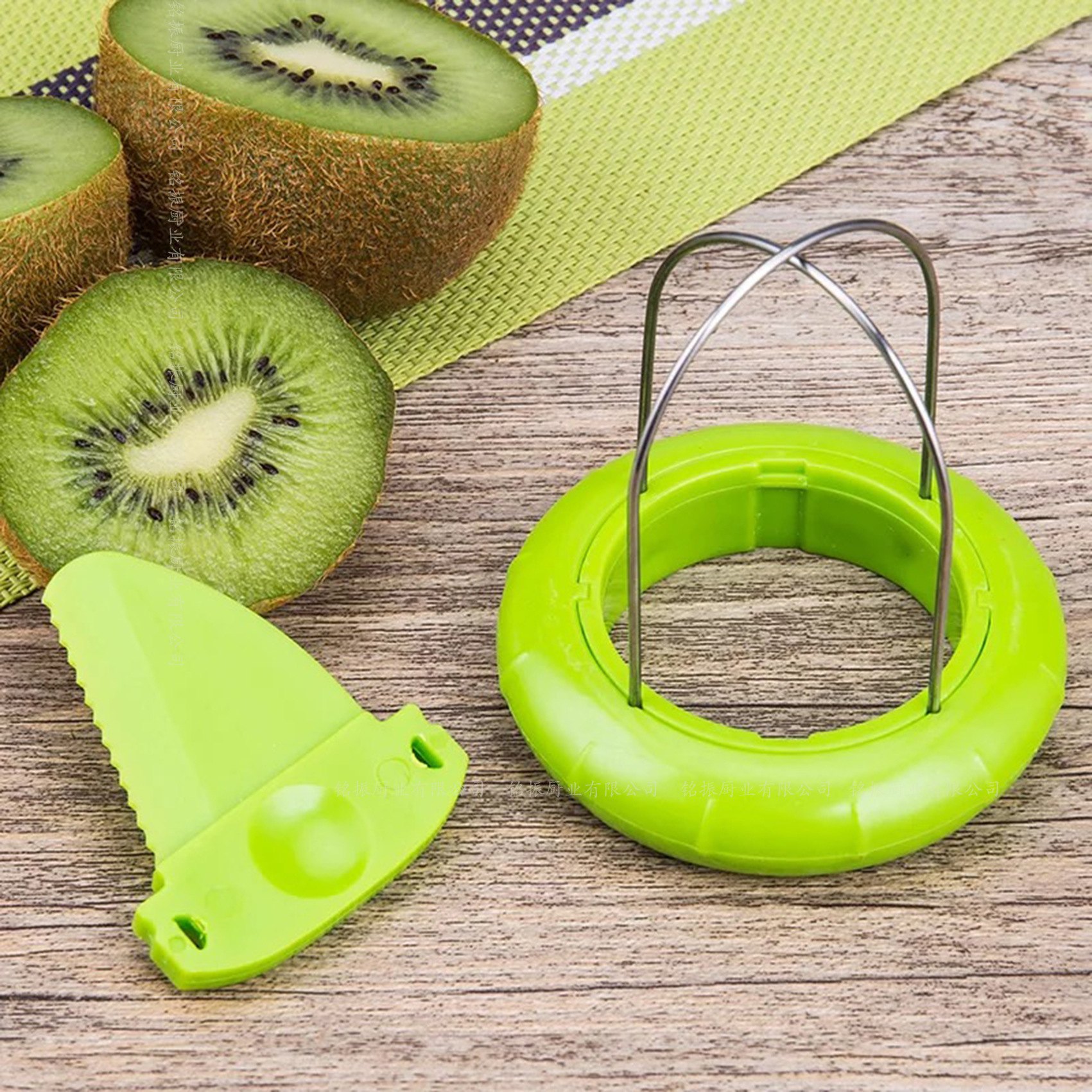 Gadget cuisine - Diviseur de fruits - Ref 3406005 Image 3