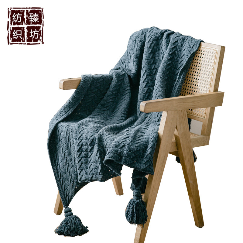 新款雪尼尔四角流苏立体v字针织毯 家居软装 空调沙发懒人盖毯