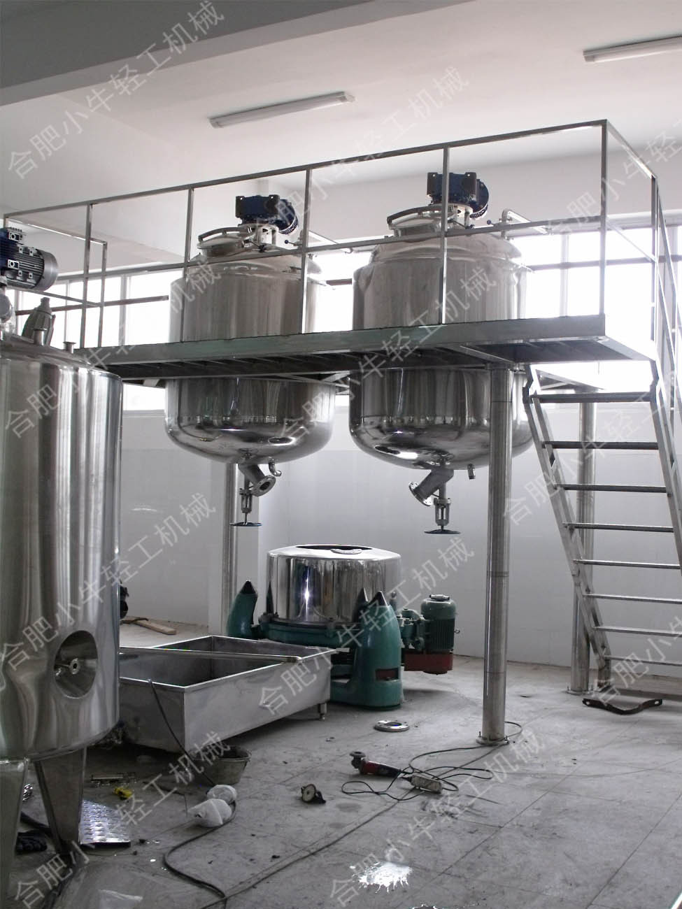 硫酸钠冷冻结晶设备 无机盐饱和溶液冷却降温不锈钢结晶罐结晶釜-阿里巴巴