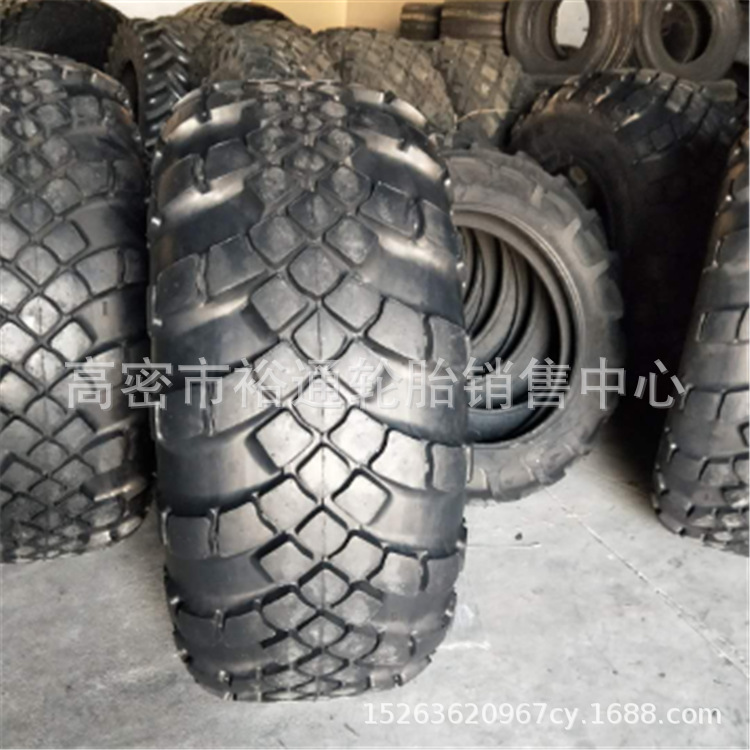工程越野车轮胎1300x530-533 俄罗斯炮车越野人字胎1500x600-635