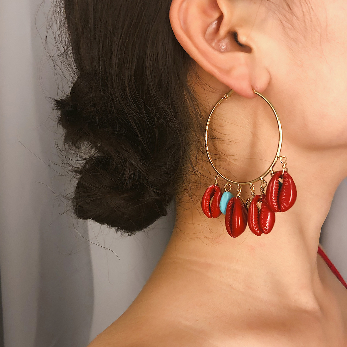 Jewelry Simple Large Circle Turquoise Women Spray Painted Shell Ethnic Style Exaggerated Earrings_voghion.com