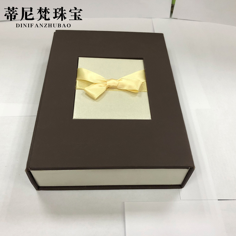 Caja de joyería caja de joyería collar anillo pendientes caja de embalaje caja retro personalizada entrega al por mayor