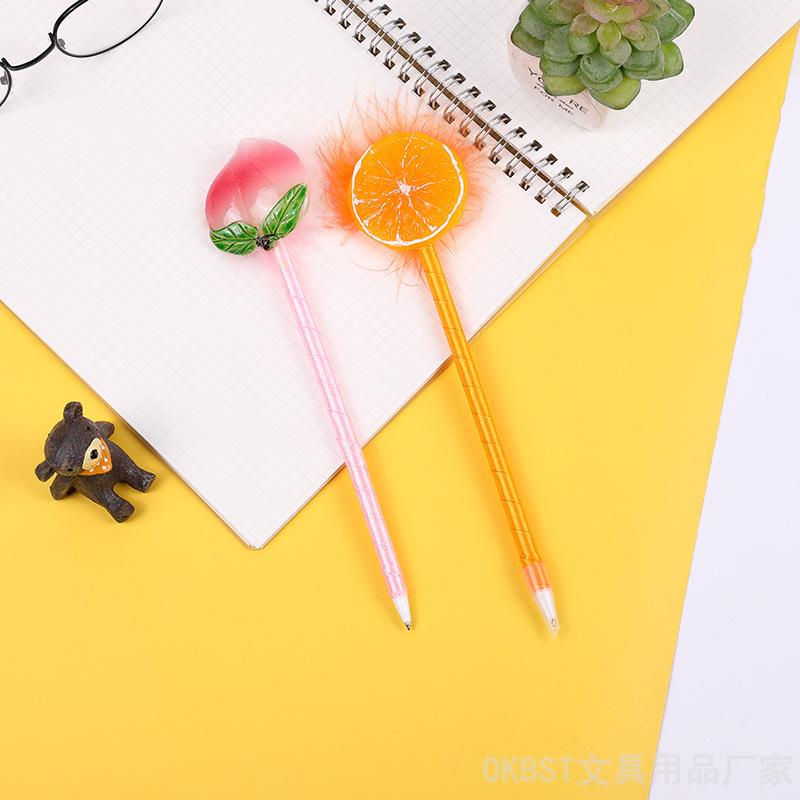 Peluche lindo bolígrafo decorativo creativo dibujos animados fresa piña melocotón bolígrafo soporte muestra configuración