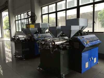 超高速塑胶仿藤挤出机，高产量，低能耗