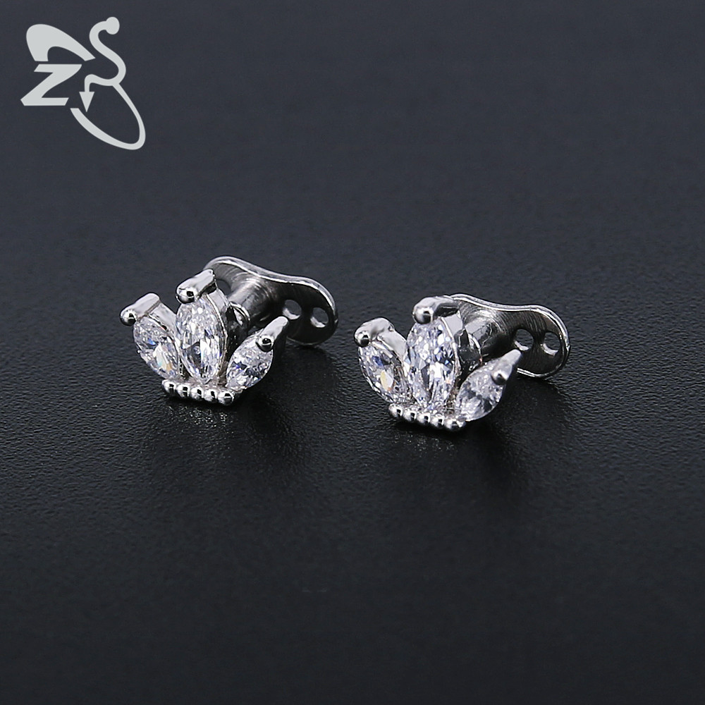 Silver pointed spike labret stud material detail