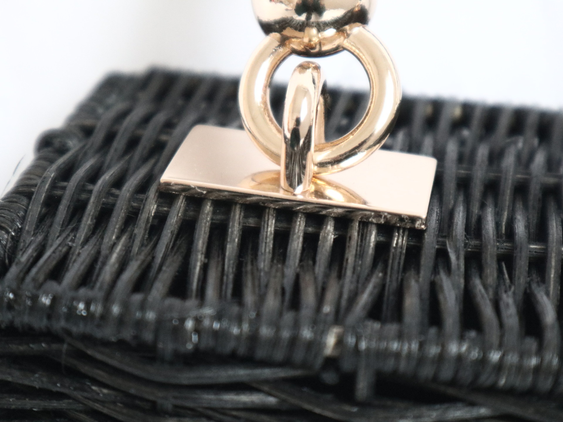 Final look of the straw bag
