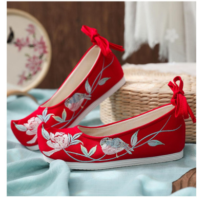 Chinese hanfu shoes for women retro inner height shoes ancient opera clothes embroidered flat shoes for women