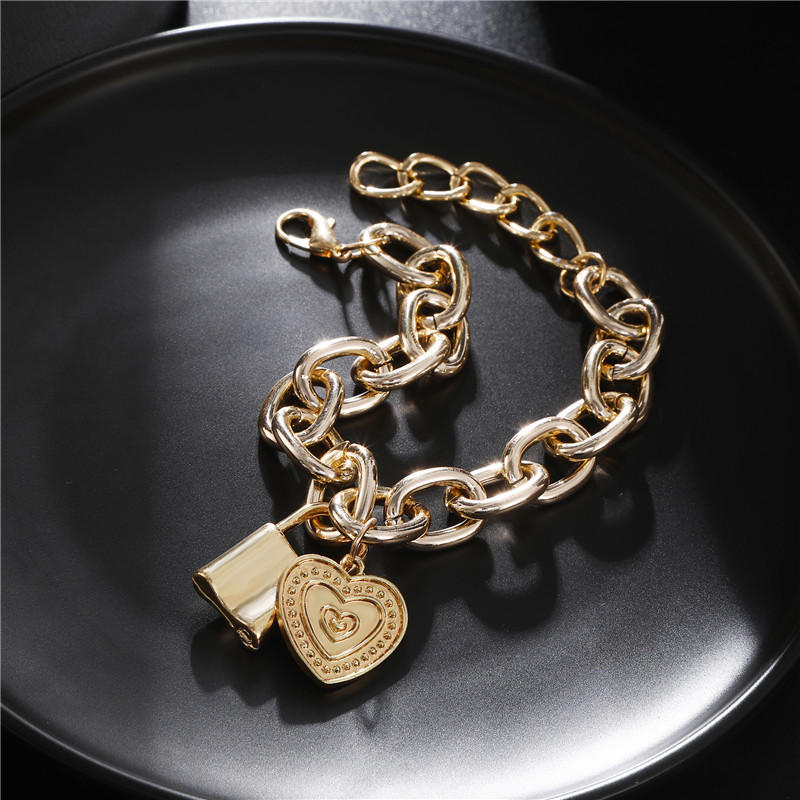 Fashion Alloy Chain Lock Love Pendant Bracelet display picture 4